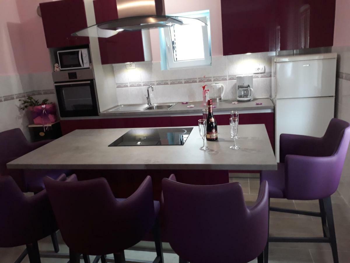 Apartment Vana Trogir Exterior photo